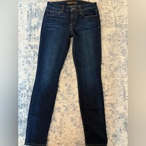 Joe’s Jeans Dark Denim Skinny Ankle 26